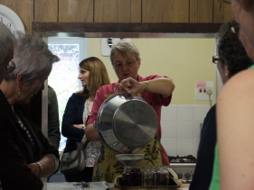 Bottling the chutney